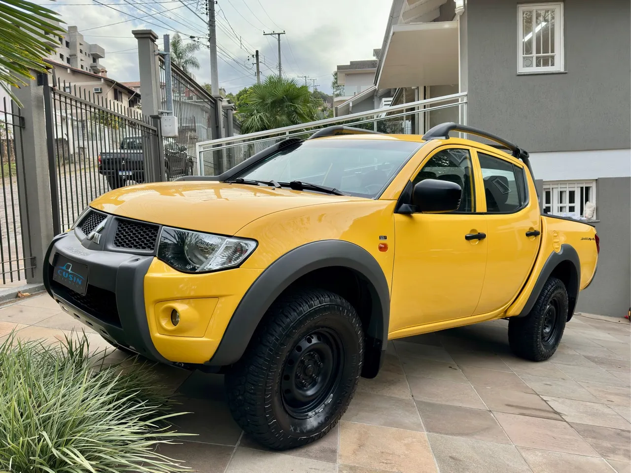 MITSUBISHI L200 SAVANA 3.2 4X4 16V TURBO INTERCOOLER DIESEL 4P MANUAL