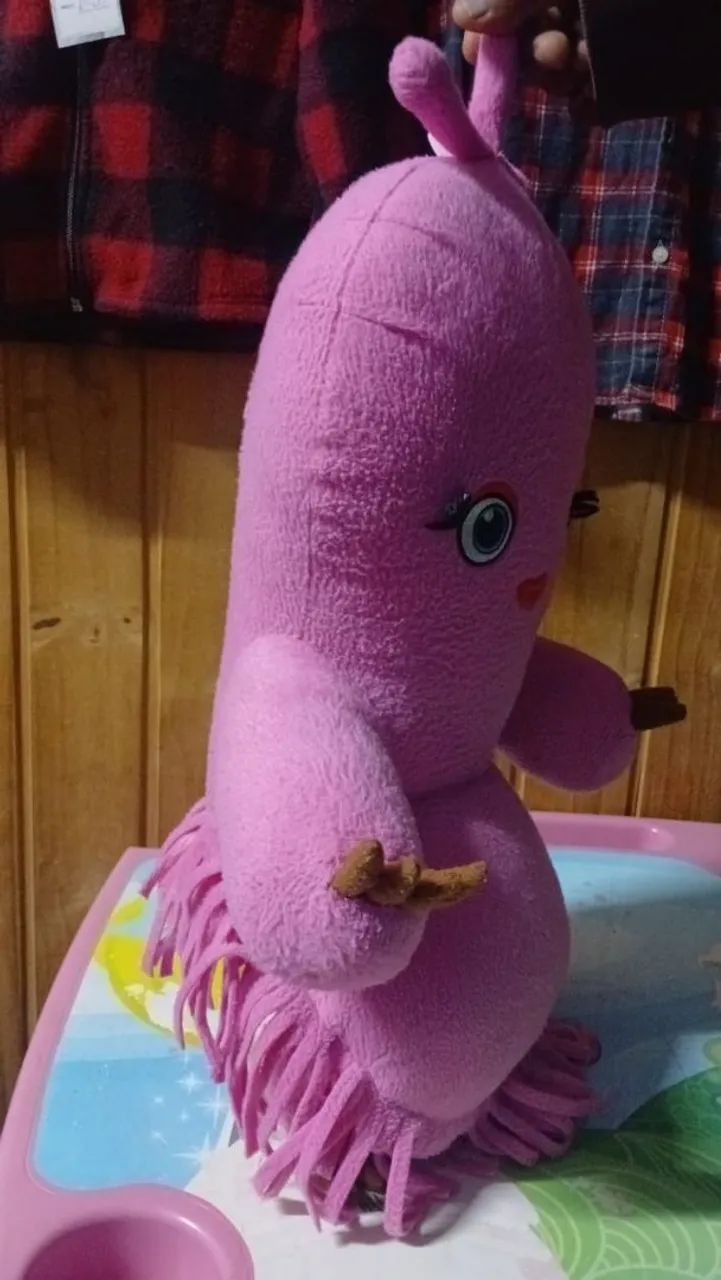 Pelúcia da personagem Upsy Daisy do desenho In the Night Garden - Foto 2