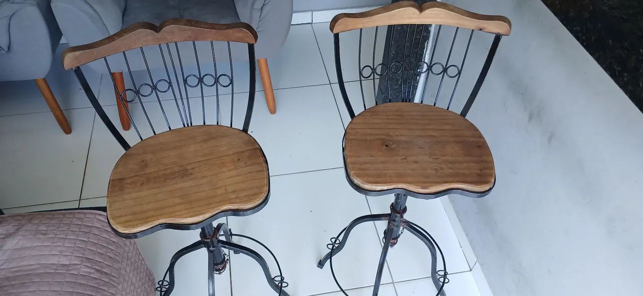 Stool for kitchens, service areas...