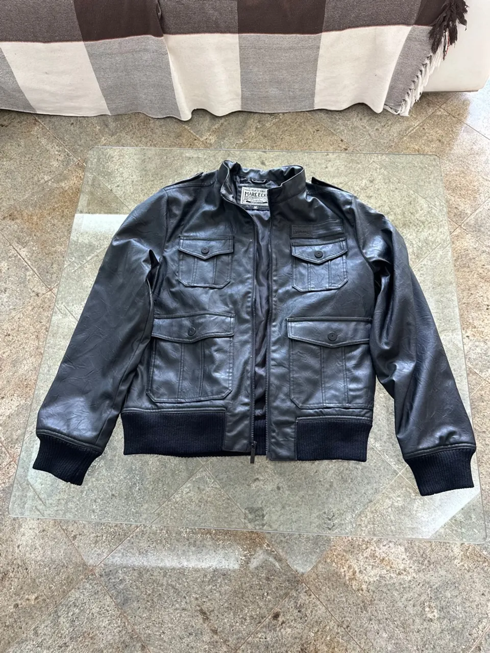 Vendo Jaqueta importada de moto de Couro Masculina comprada na Inglaterra