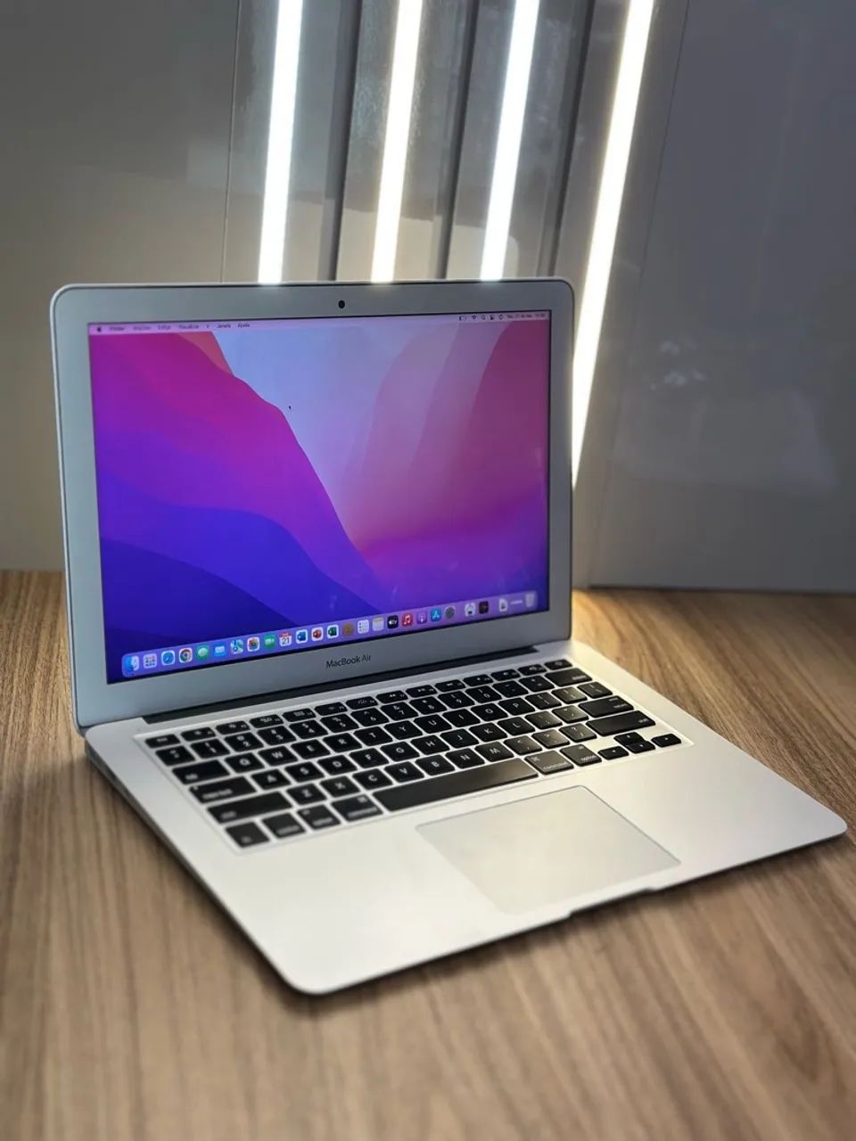 MacBook本体 MacBook Air 2017 8GB 128GB 2017 Apple MacBook Air 13 polegadas, 8GB RAM, 128GB SSD Armazenamento