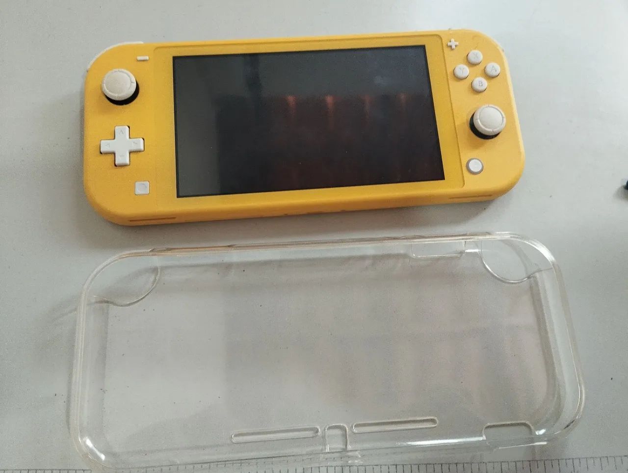 Nintendo Switch Lite (Amarelo) Desbloqueado 512 gb semi-novo