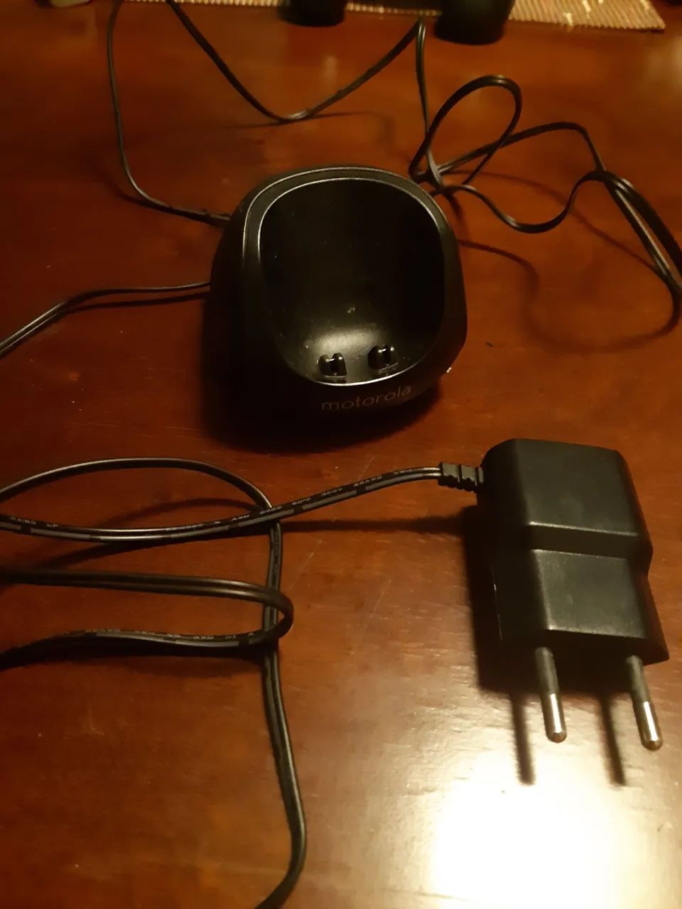  .Base de recarga para Telefone Fixo Moto700