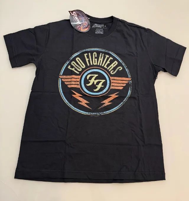 Camisa estampada Foo Fighters P COM ETIQUETA e NUNCA USADA