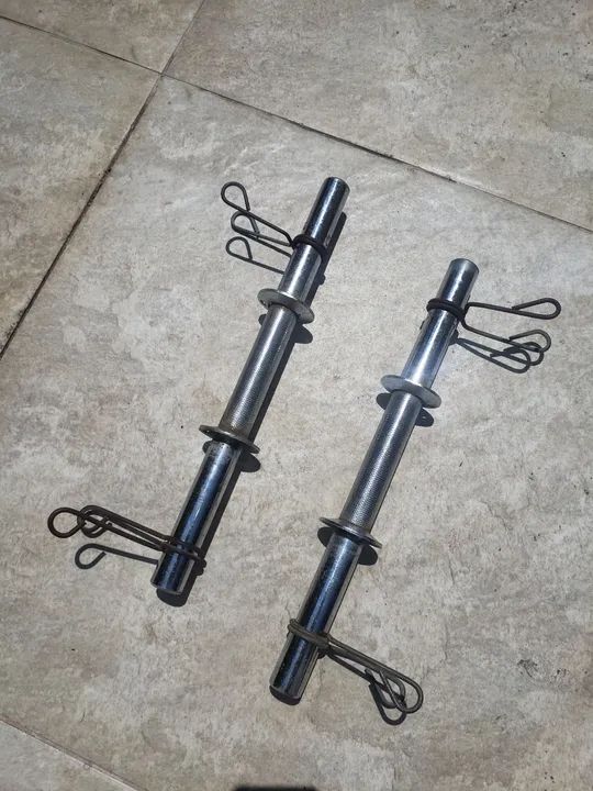 Par de barras maciças recartilhadas de 40cm