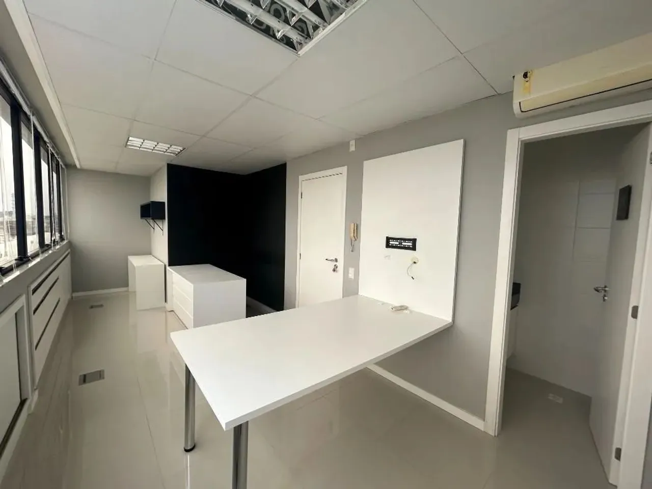 Sala à venda, 27 m² por R$ 218.000,00 - Estreito - Florianópolis/SC