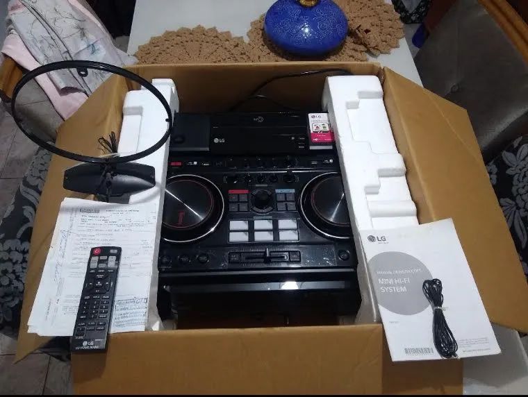 Som LG XBOOM  CM 9950 profissional com Bluetooth e CD Player - Foto 2