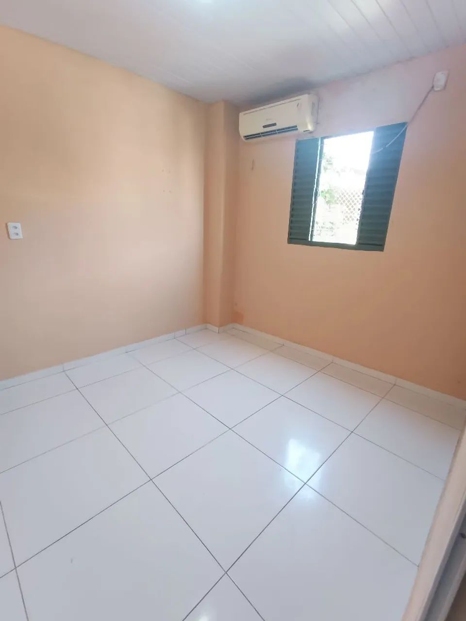 //Vendo Prédio com 9 apartamentos no Japiim 