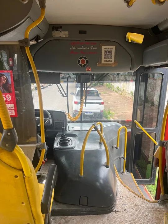 Ônibus  1721 ano 2013 Mercedes bens - Foto 6