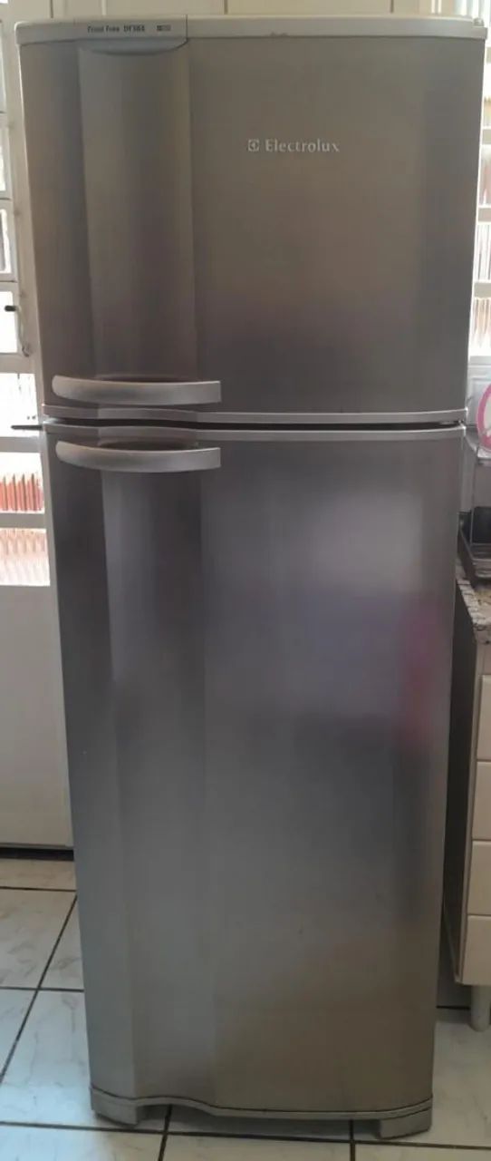 Geladeira Electrolux Frost Free Inox