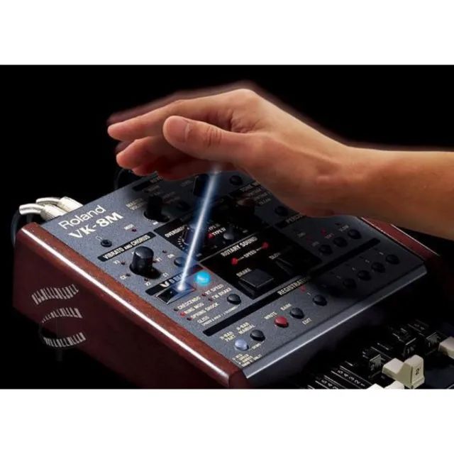 Módulo de Som Roland VK-8M para Teclados e Sintetizadores