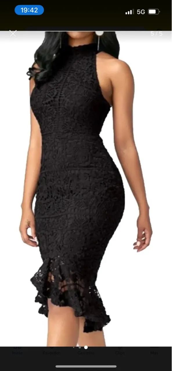 Vestido de renda preto com babados