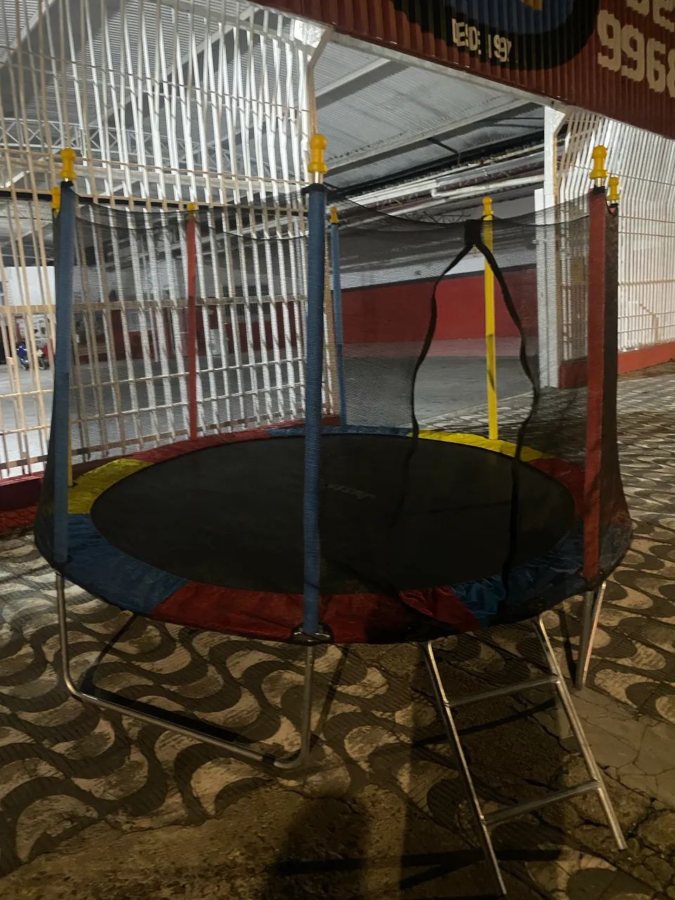 Alugamos pula pula piscina de bolinha 