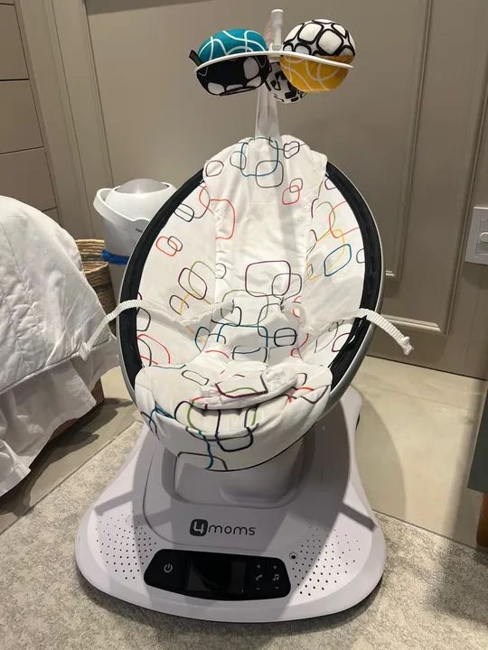 Cadeira mamaroo 4 Moms - musical cadeirinha de balanço  - Foto 4