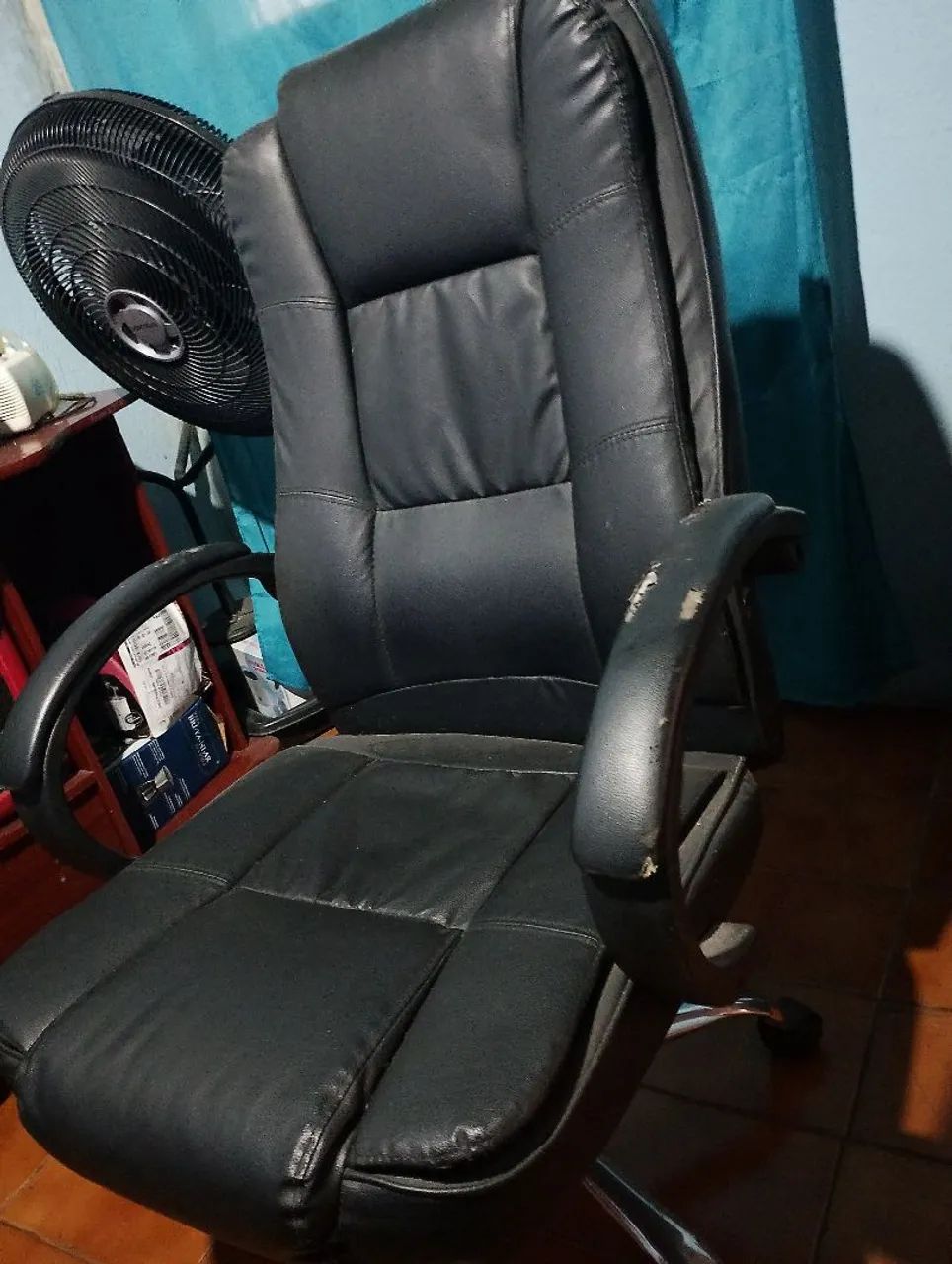 Cadeira de escritório 64301539778689122