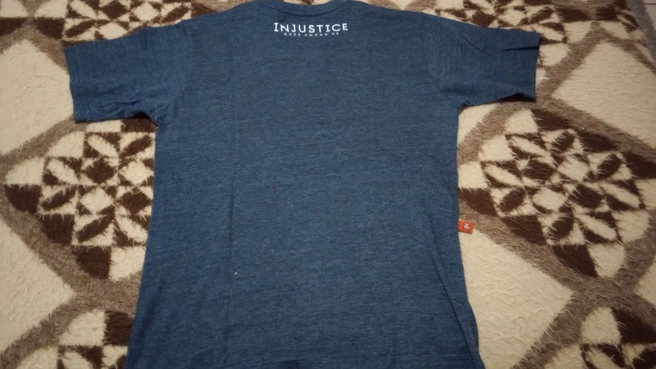 Camiseta Injustice - DC Comics em ótimo estado - Foto 3