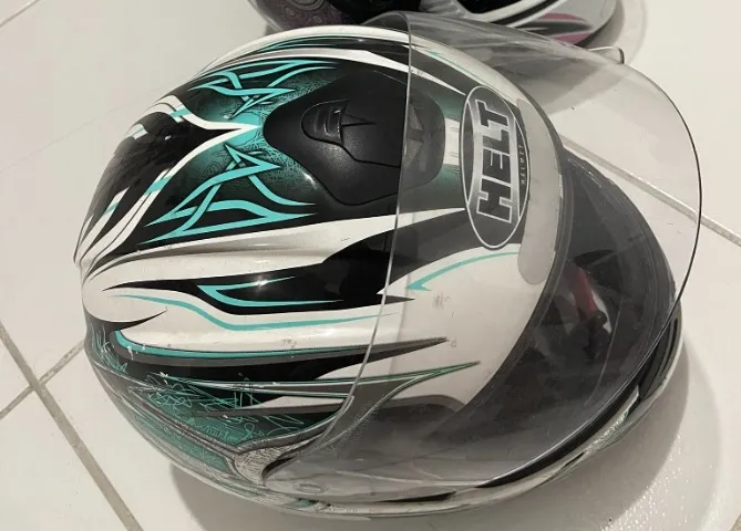 Capacete Helt | Usado