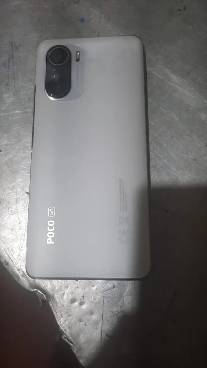 Poco f3  troca no iPhone 12 ou 8 plus. Com valta pra mim O iPhone 8 plus