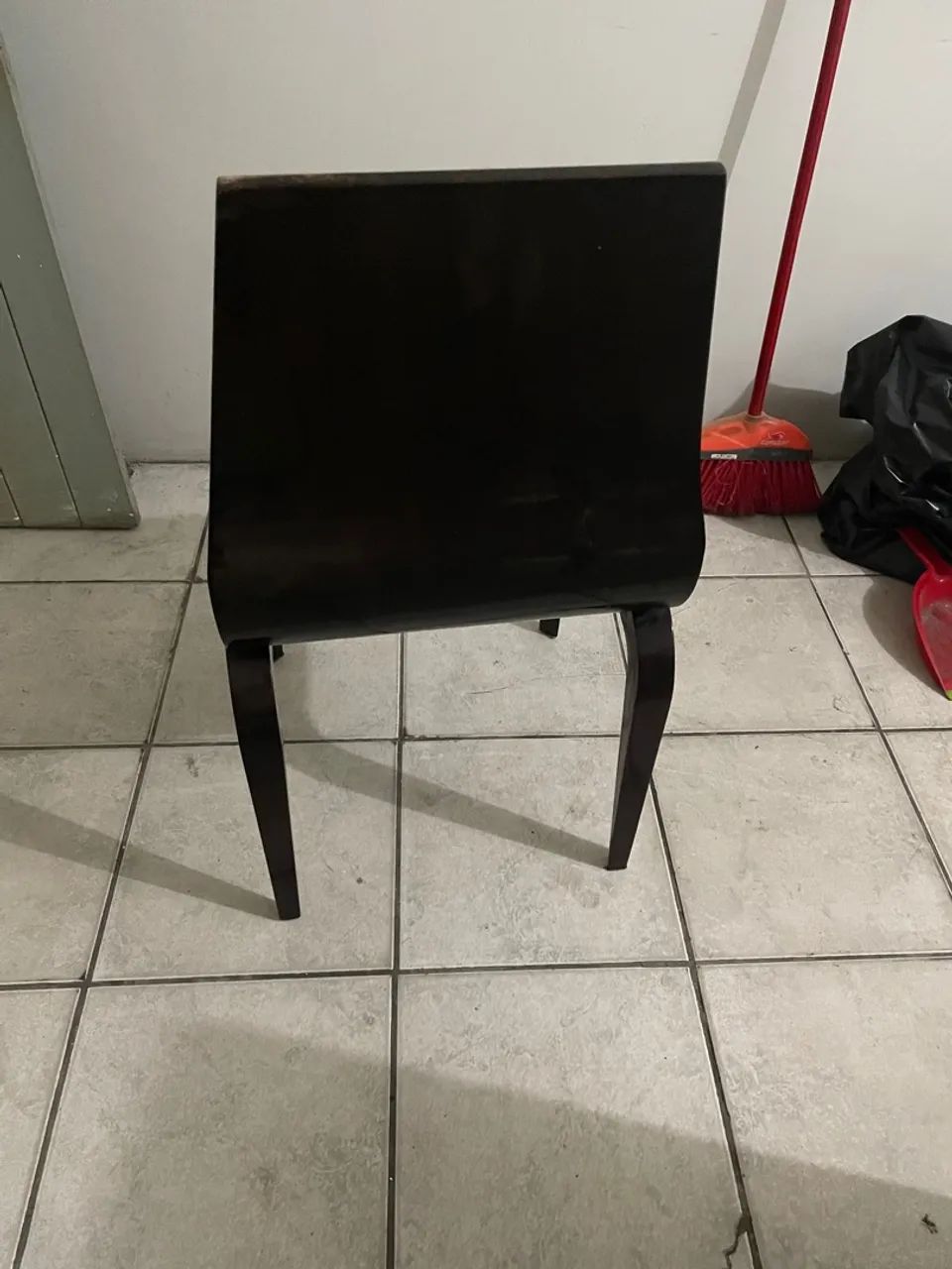 Cadeira em Vime Sintético Preta Elegante