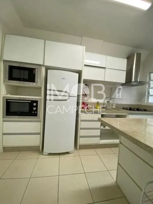 Apartamento de 2 dormitórios à venda em Coqueiros - Foto 2