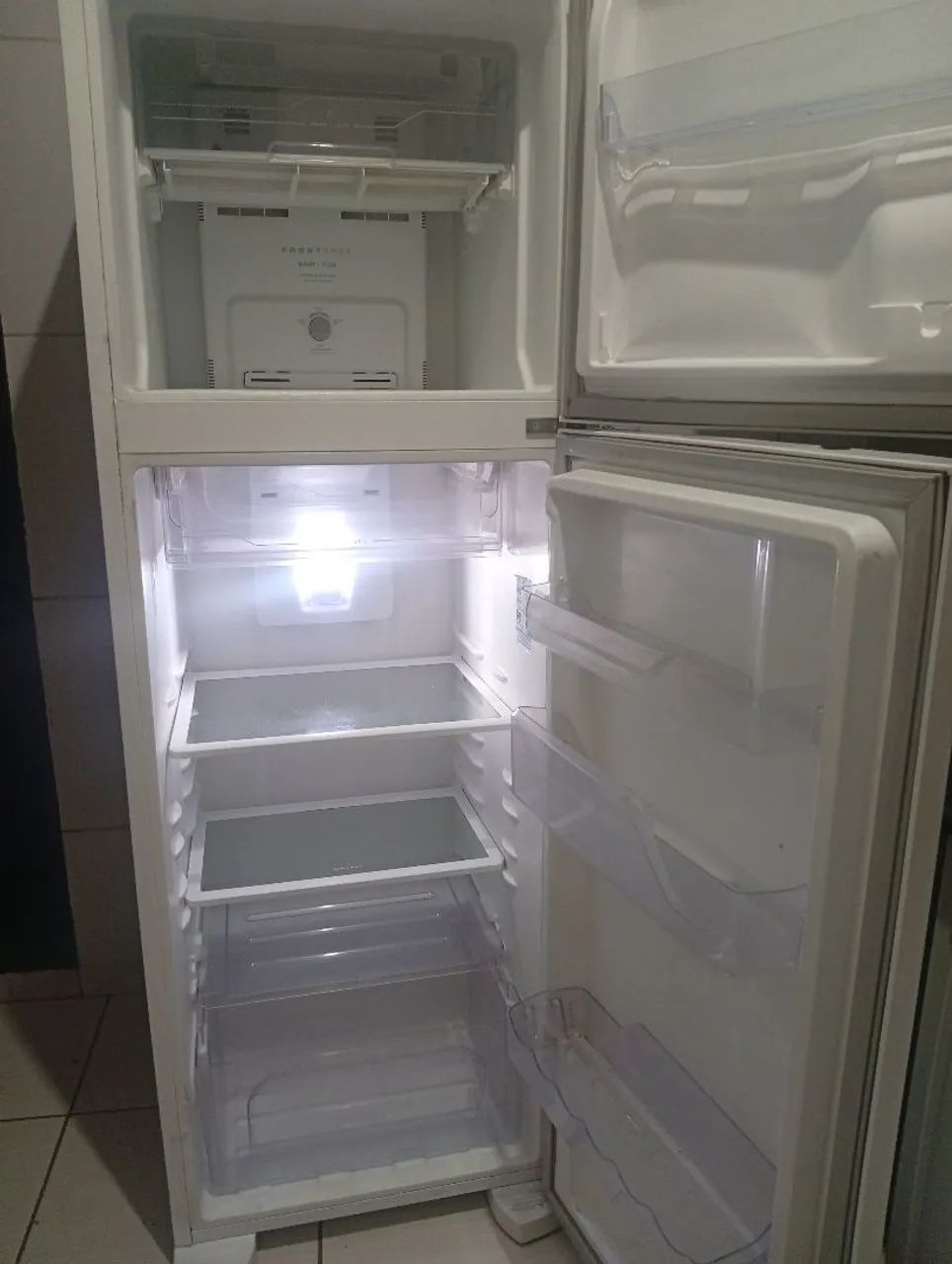 Geladeira electrolux Frost free  - Foto 2
