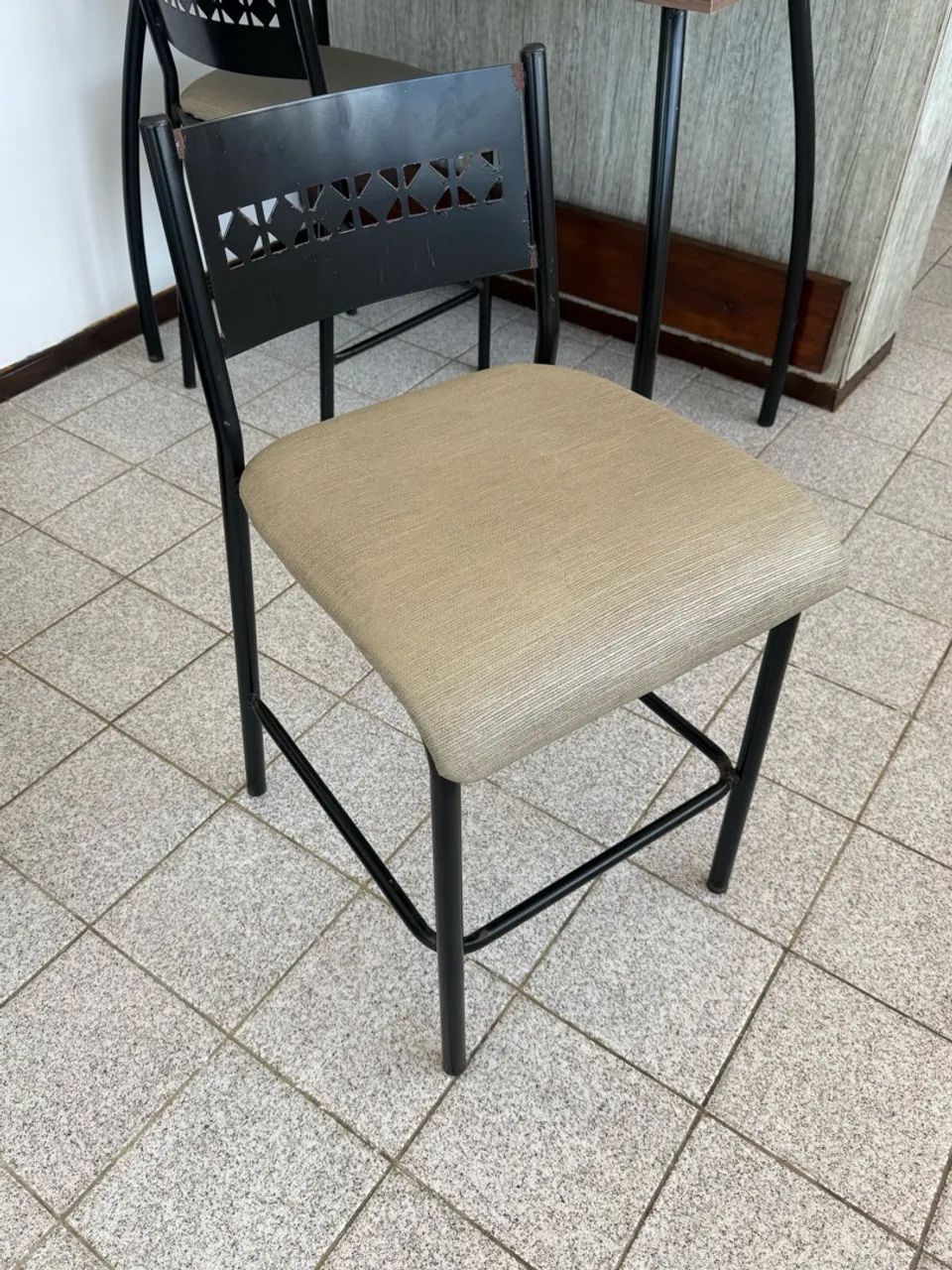 Mesa 2 cadeiras  - Foto 2