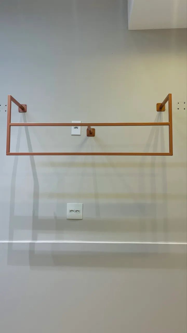 Vendo Arara para loja 