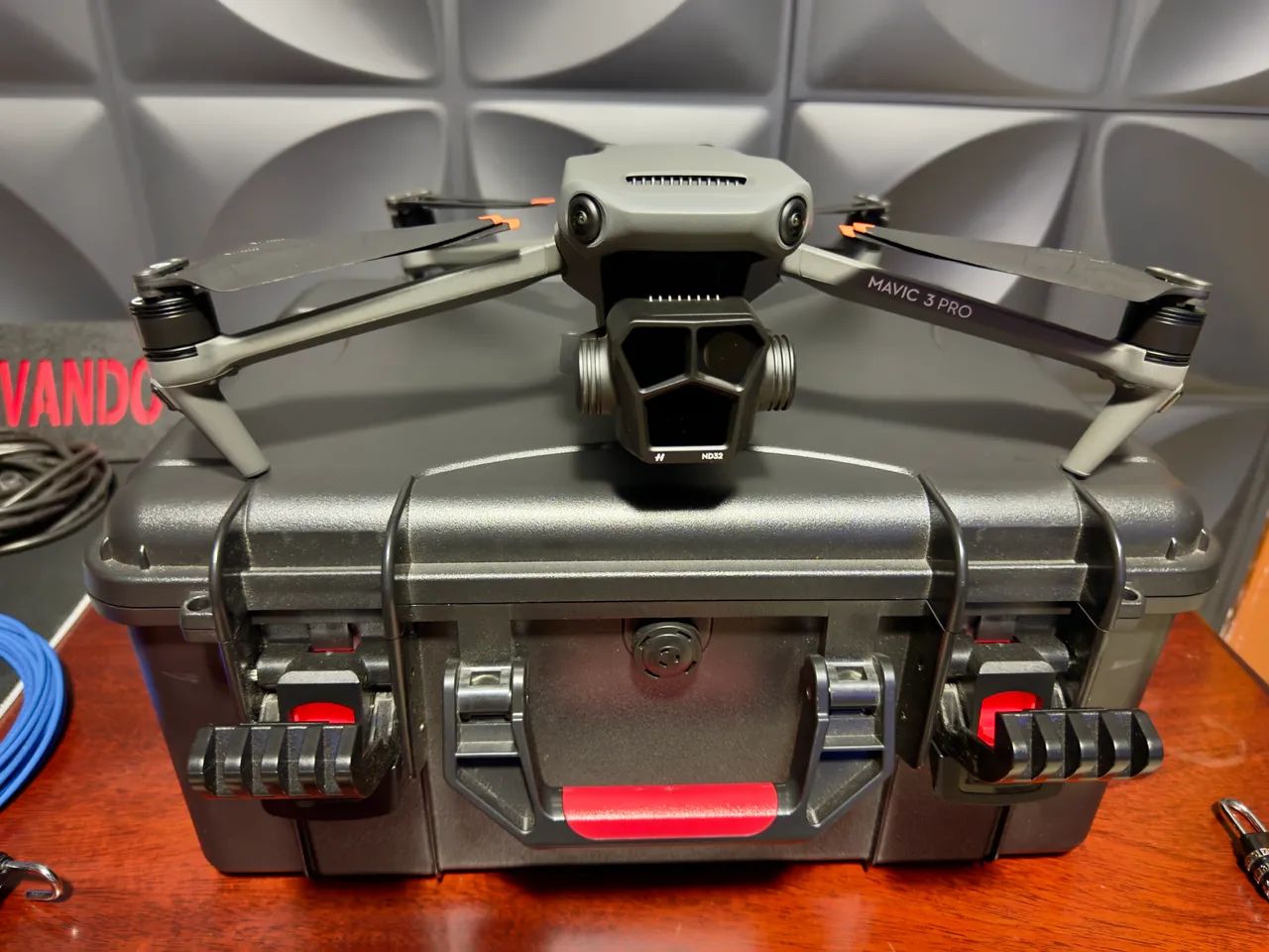 Drone DJI Mavic 3 Pro + Rádio RC Pro HDMI + 5 Baterias + Filtros ND - Foto 2