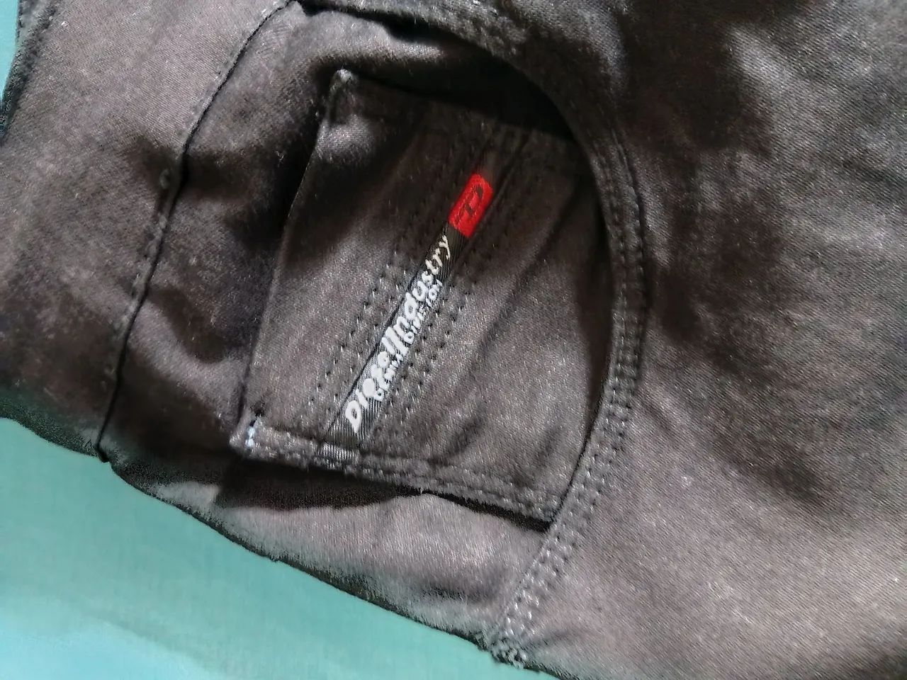 Calça Diesel Preta - Foto 3