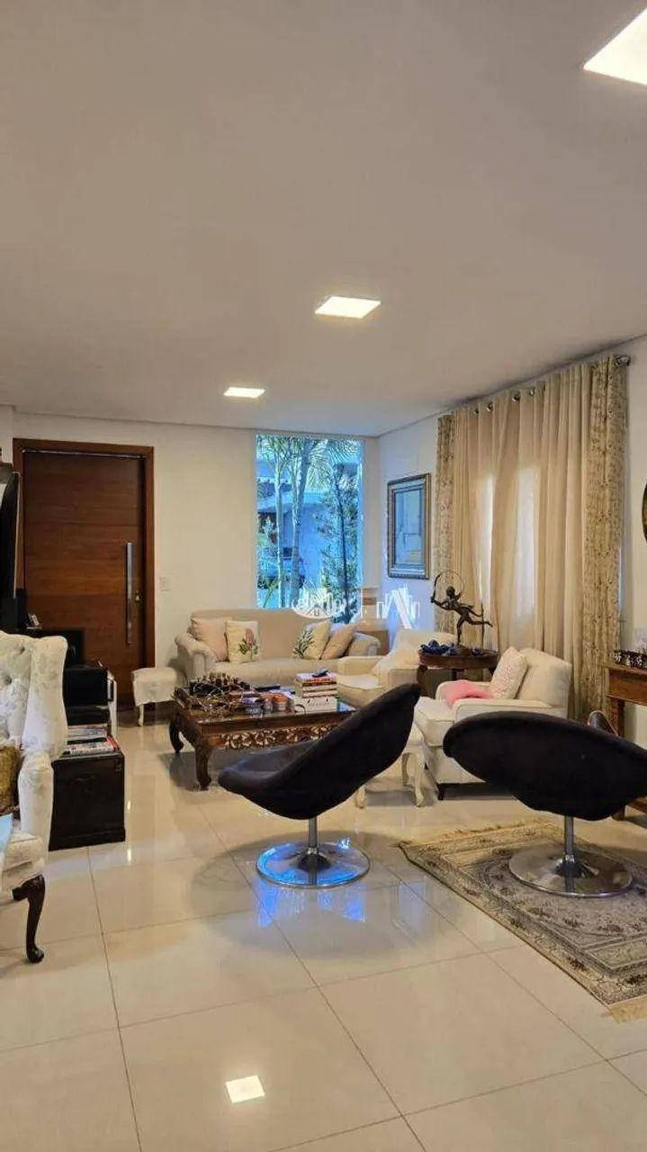 Casa com 3 Suites para alugar, 220 m² por R$ 10.200/mês - Condomínio Royal Maison - Londri 1