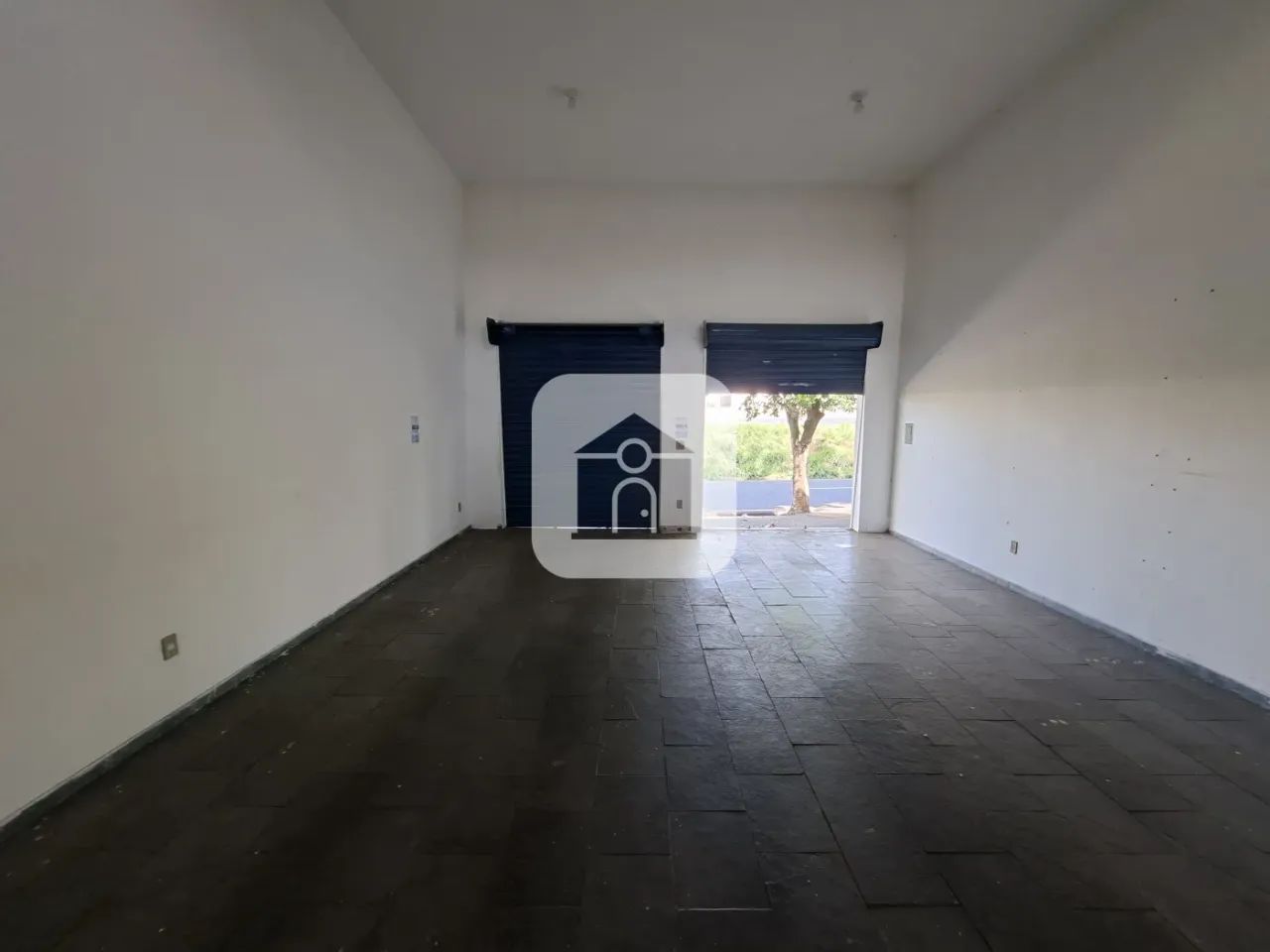 Cômodo Comercial para locação no bairro Brasil - Foto 3