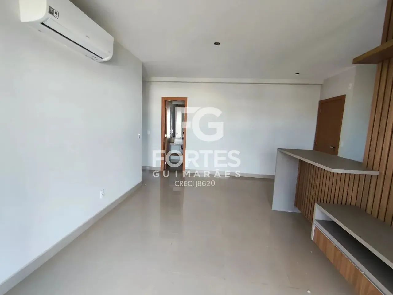 Apartamento Andar Alto Vista Livre ao lado do Ribeirão Shopping, colégio Liceu, com 02 dor - Foto 5