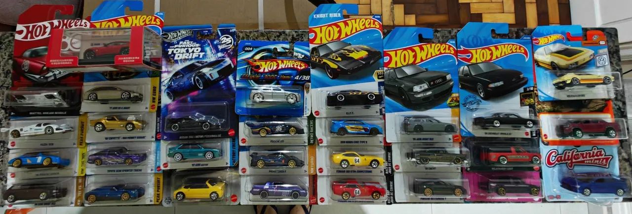 Hot Wheels diversos 