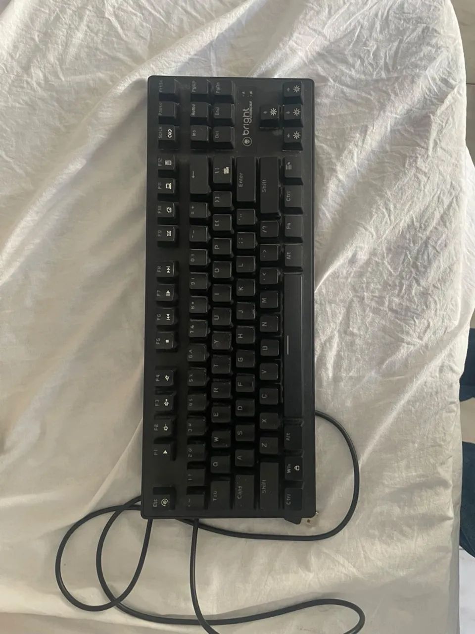 Teclado Bright com iluminação - usado