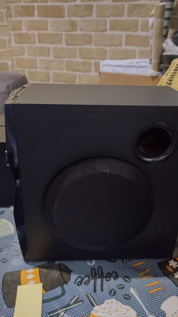 Som Bluetooth com  4 caixinhas de som  - Foto 2