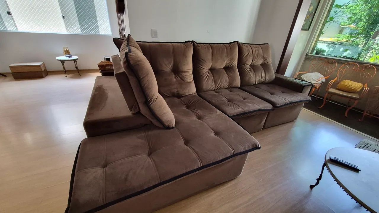 Sofá cama/divã seminovo 4 a 6 lugares