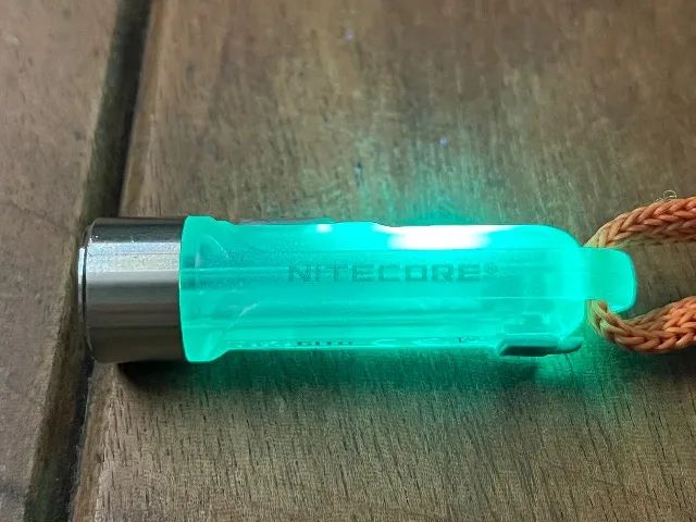 lanterna nitecore tiki gitd - Foto 2