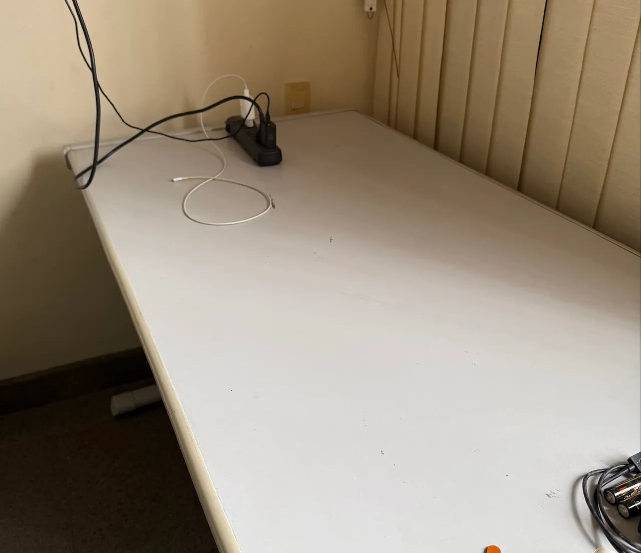 Escrivaninha / Mesa de escritório  - Foto 2