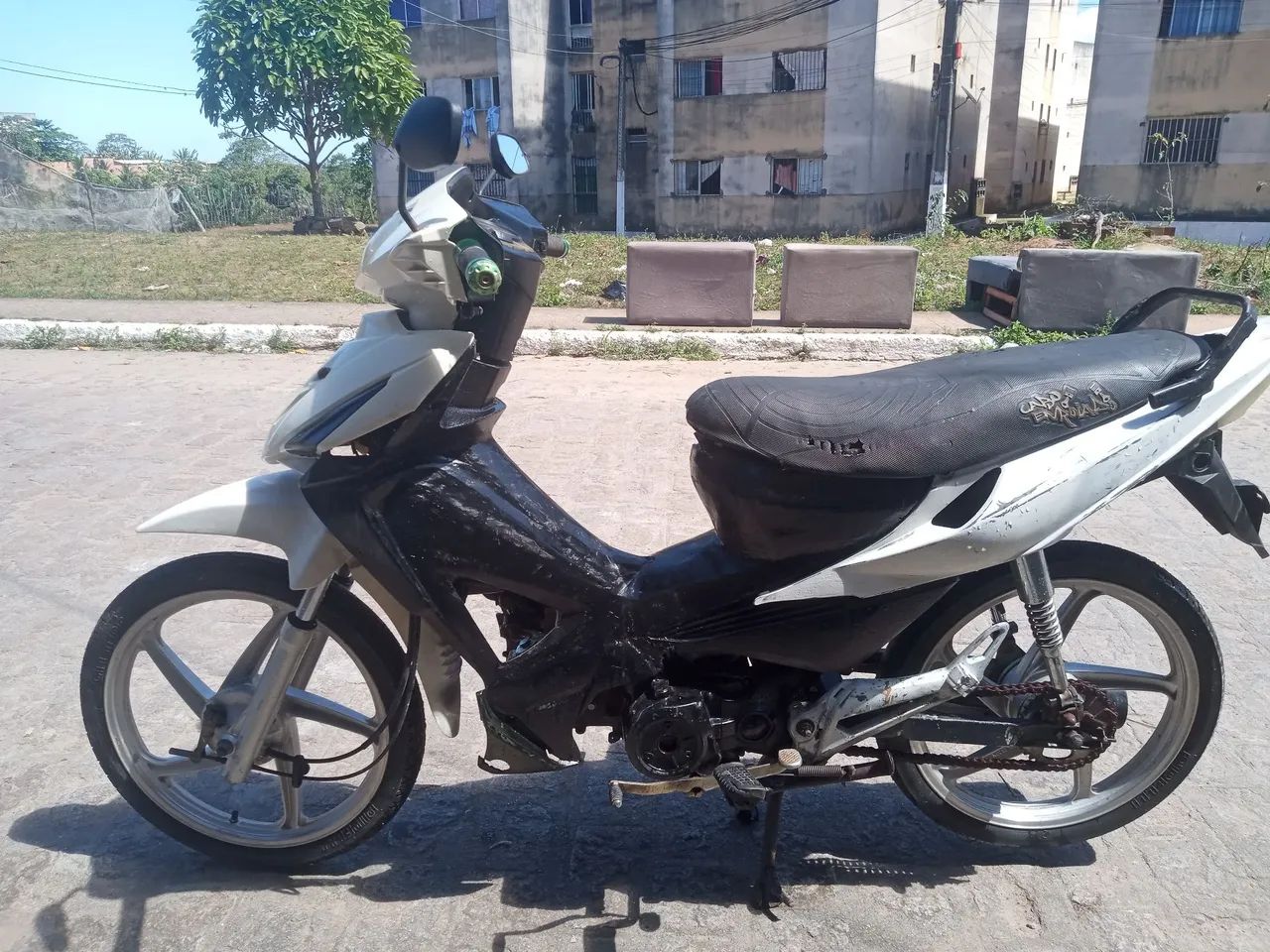 VENDO MOTO 50CC PHOENIX - Foto 4