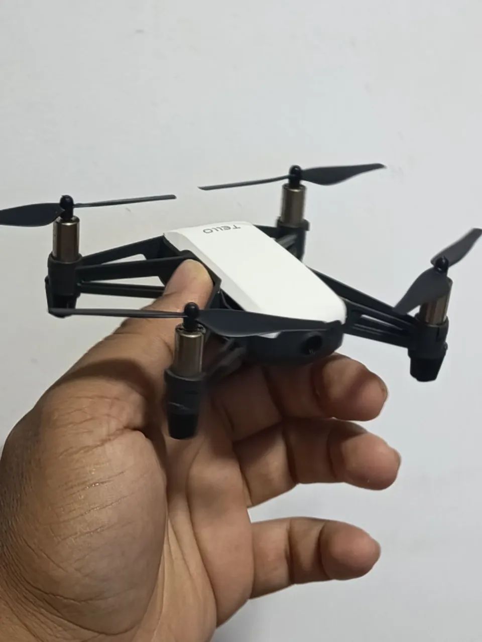 DJI TELLO ( SEMI NOVO )