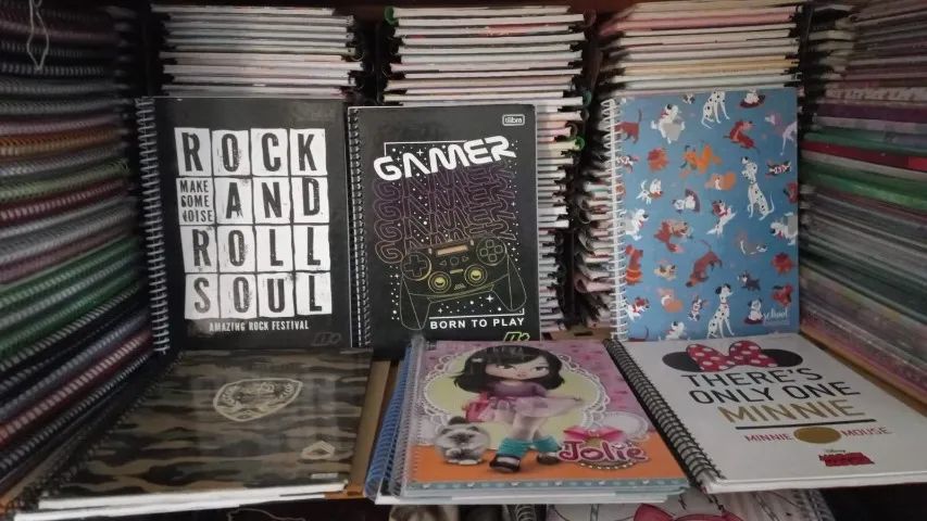 kit 6 Cadernos 60 folhas capa dura - Foto 2