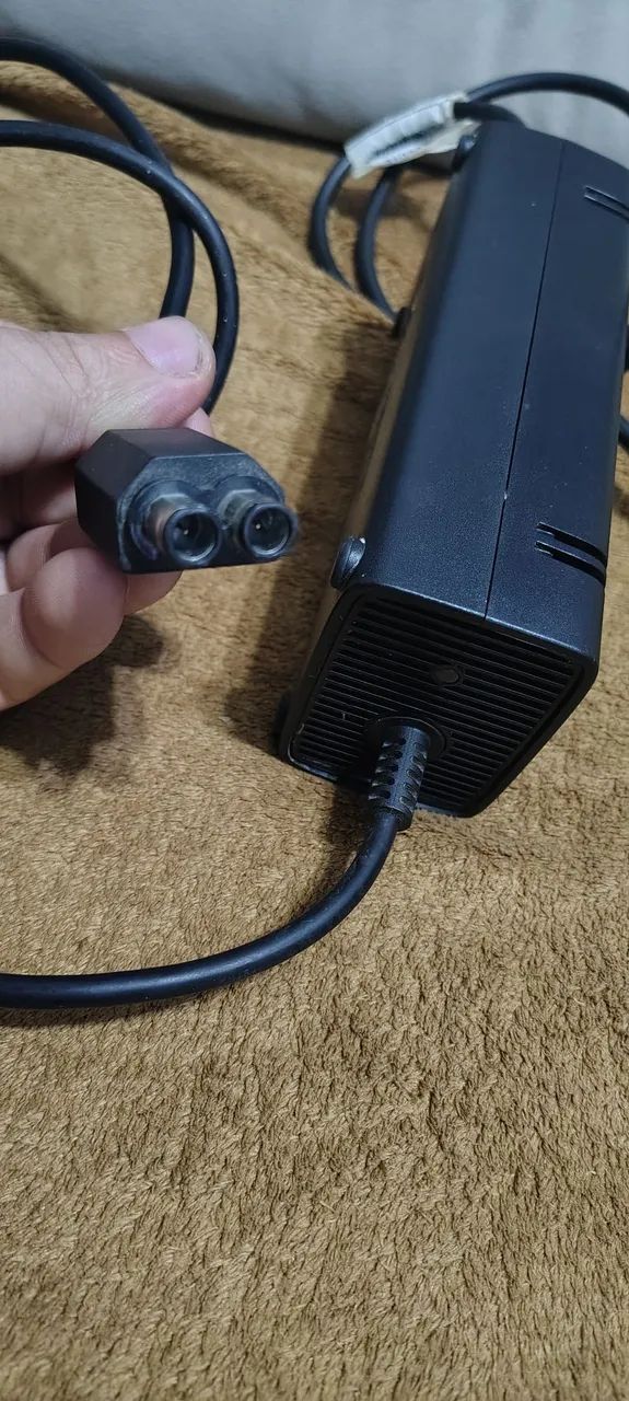 fonte de Xbox 360 slim 127v original funcionando  - Foto 5