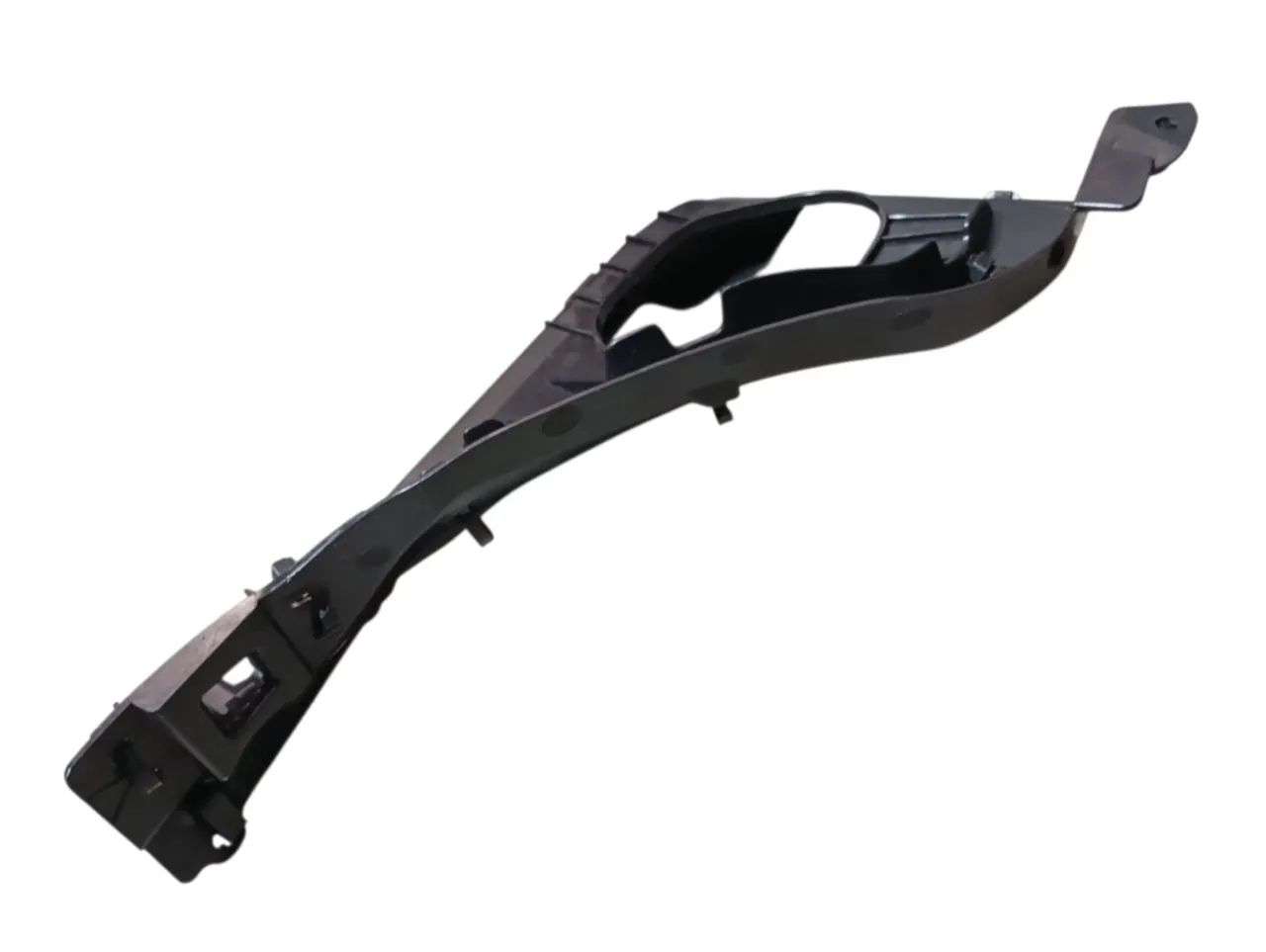 Suporte Guia Para-choque Tras Di Peugeot 208 Griffe 1.6 2021