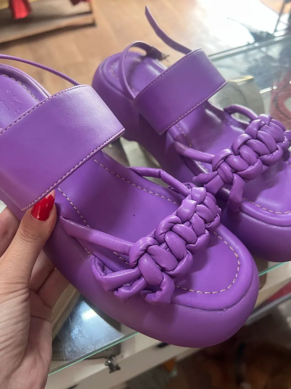 Sandália estilo Melissa - 37/38 - Foto 3