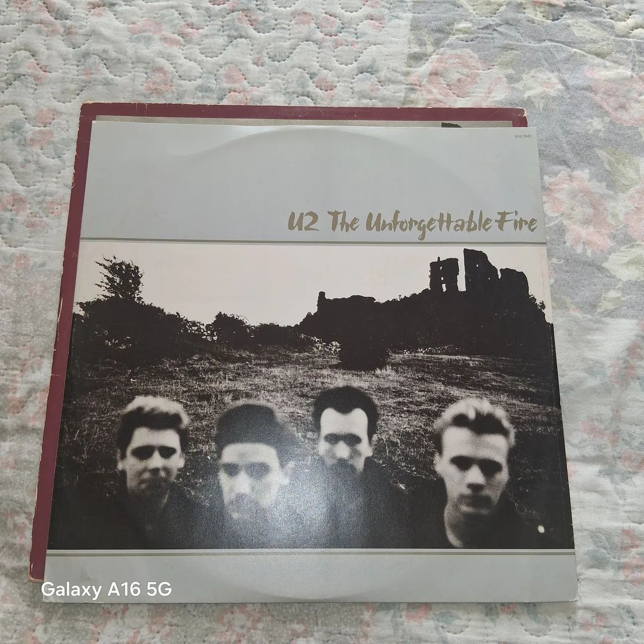 Lp U2 / The Unforgettable Fire 1985 - Foto 3