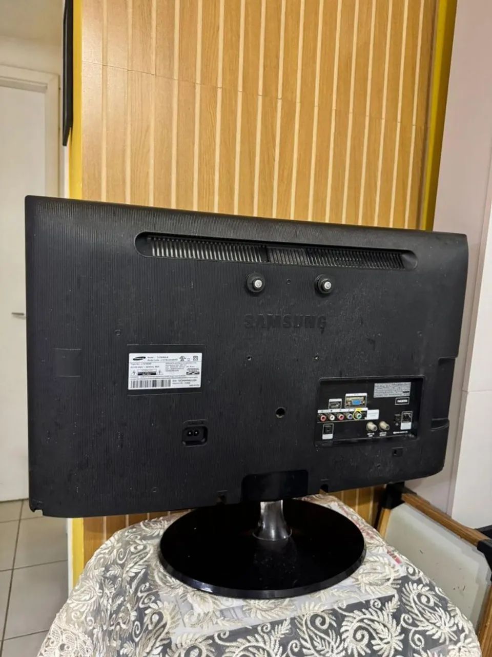TV  Samsung 22'    polegadas  - Foto 3