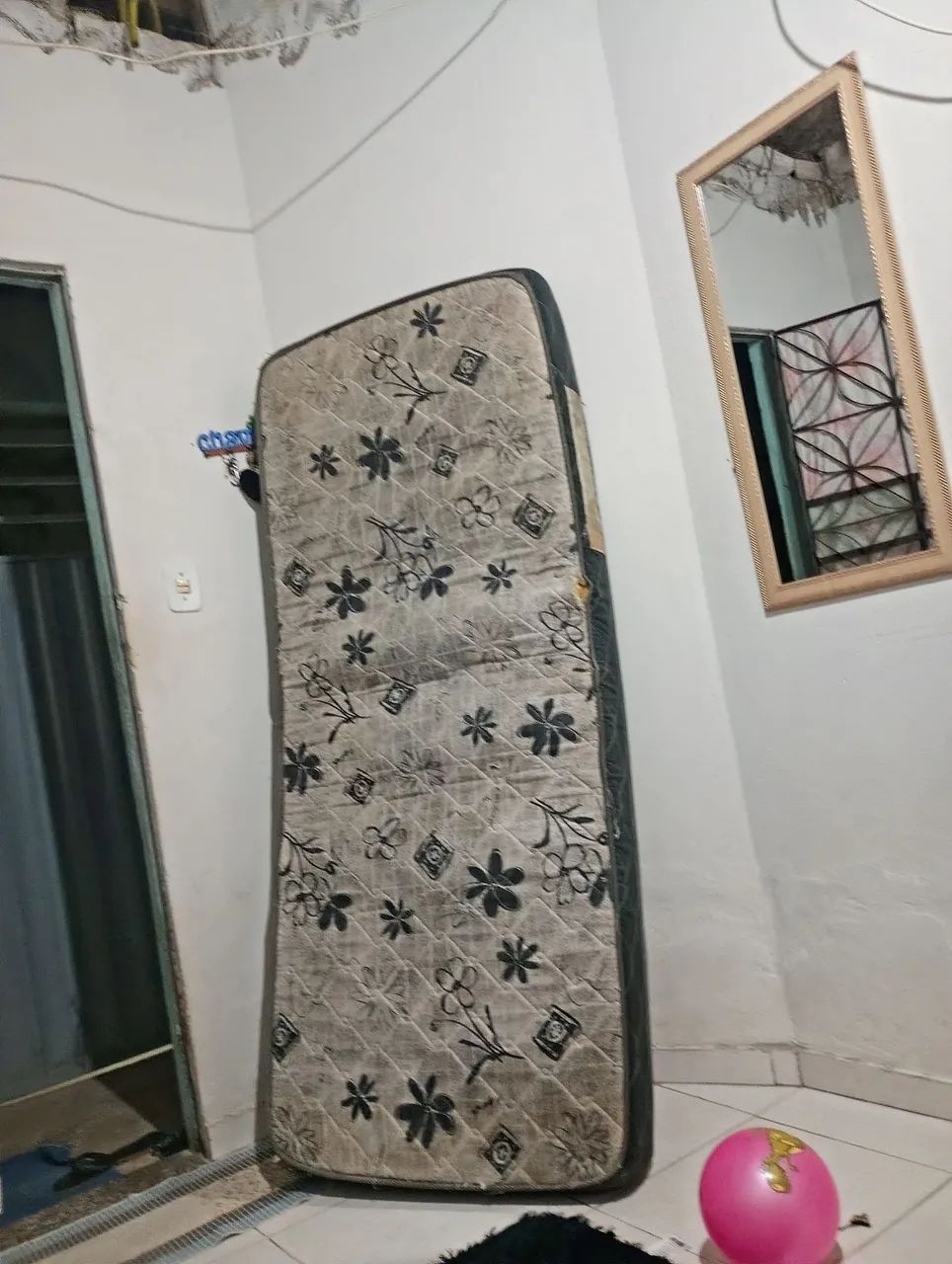 Vendo colchão pra vender rápido 