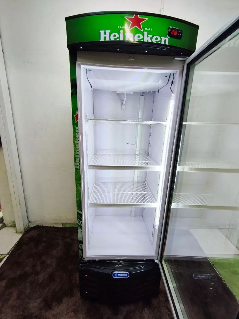 Freezer cervejeira Metalfrio  - Foto 2