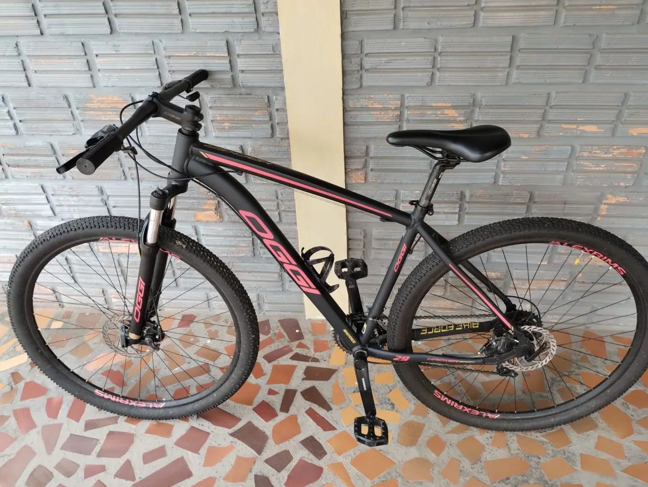 Bicicleta Oggi Hacker Sport