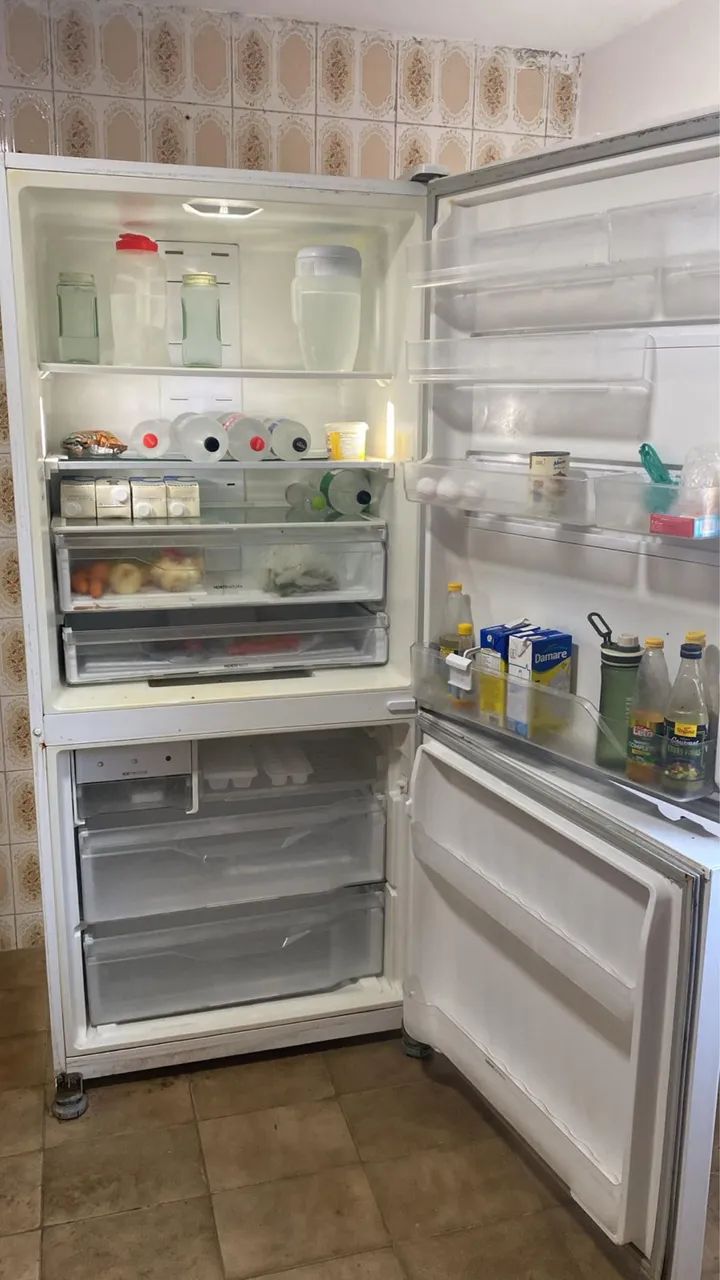 GELADEIRA ELETROLUX 596L  - Foto 2